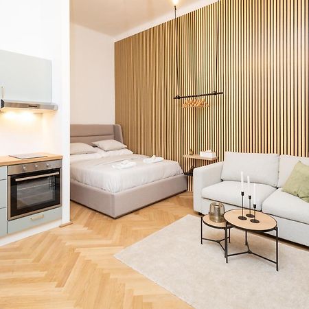 Charming Retreat Walking Distance From Town Centre Apartment Wien Ngoại thất bức ảnh