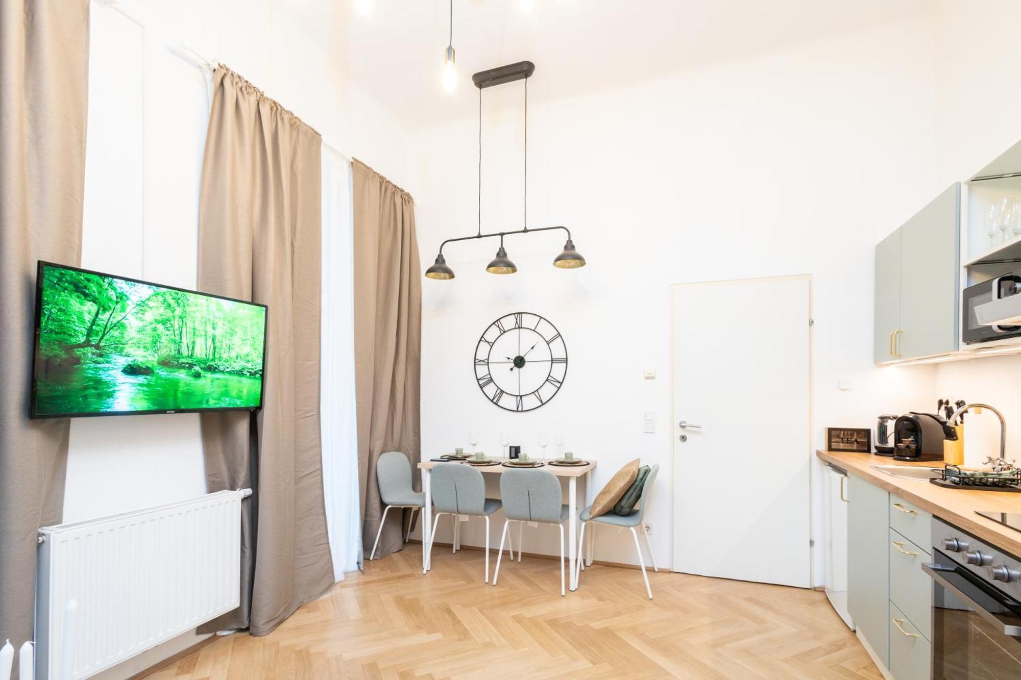 Charming Retreat Walking Distance From Town Centre Apartment Wien Ngoại thất bức ảnh