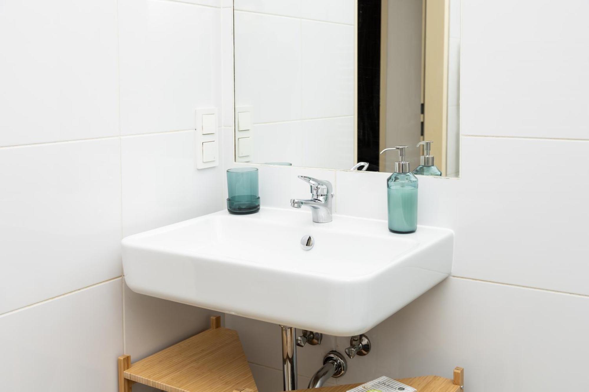 Charming Retreat Walking Distance From Town Centre Apartment Wien Ngoại thất bức ảnh